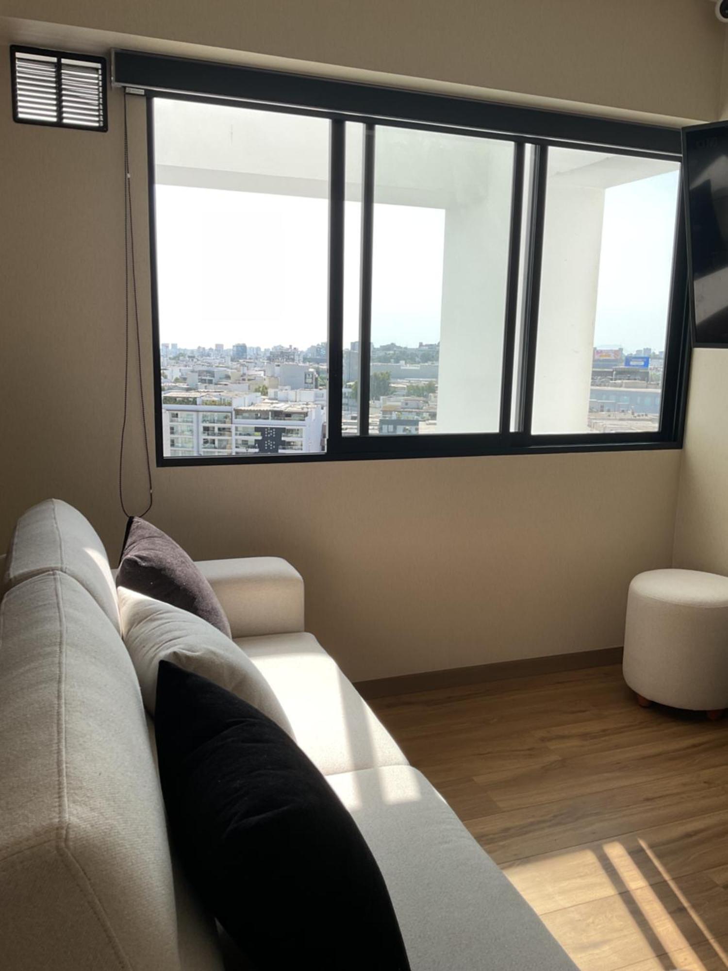 Privada Con Bano Exclusivo Cerca A Chacarilla De Surco